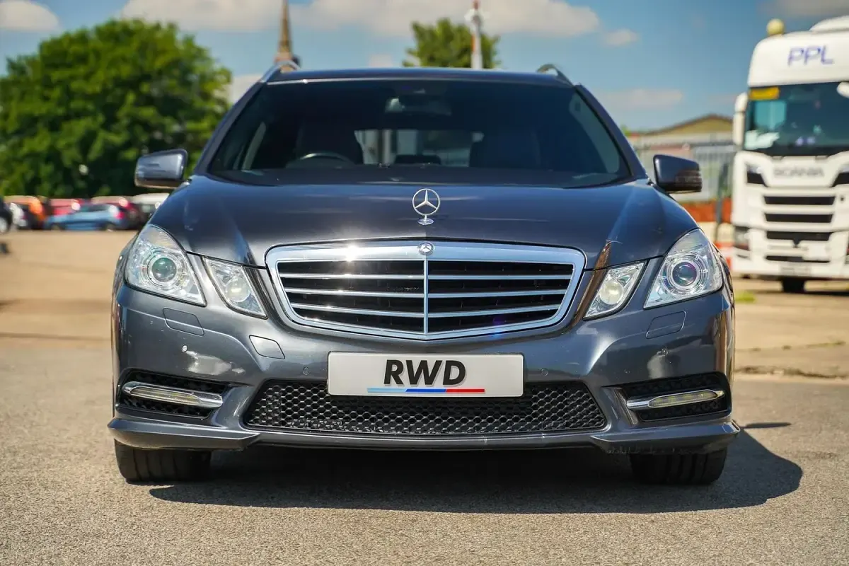 Used Mercedes E220 2013 Grey Estate