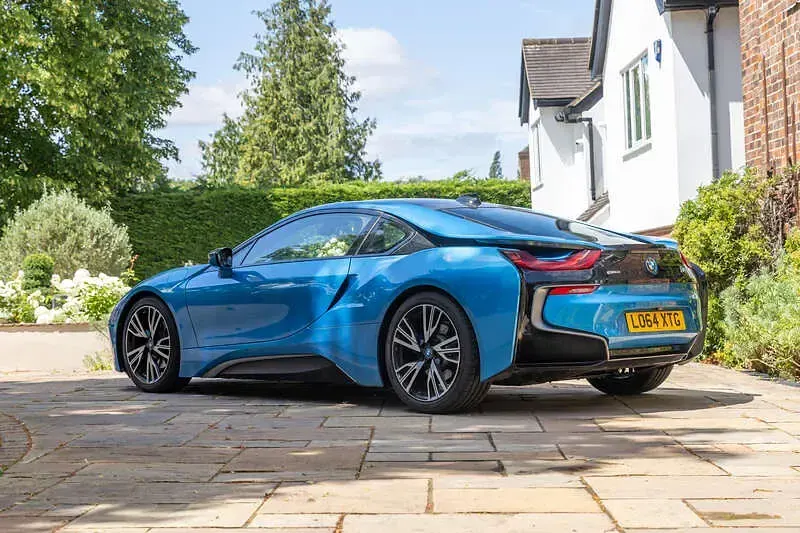 Used BMW i8 Performance 362 HP (266 kW) 2015 Blue Coupe