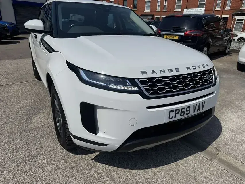 Used Land Rover Range Rover evoque S 150 HP (110 kW) 2019 White SUV