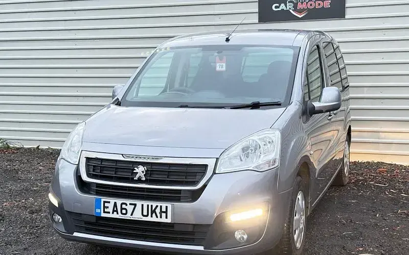 Second-hand Peugeot TePee Active 99 CP (72 kW) 2018 Break