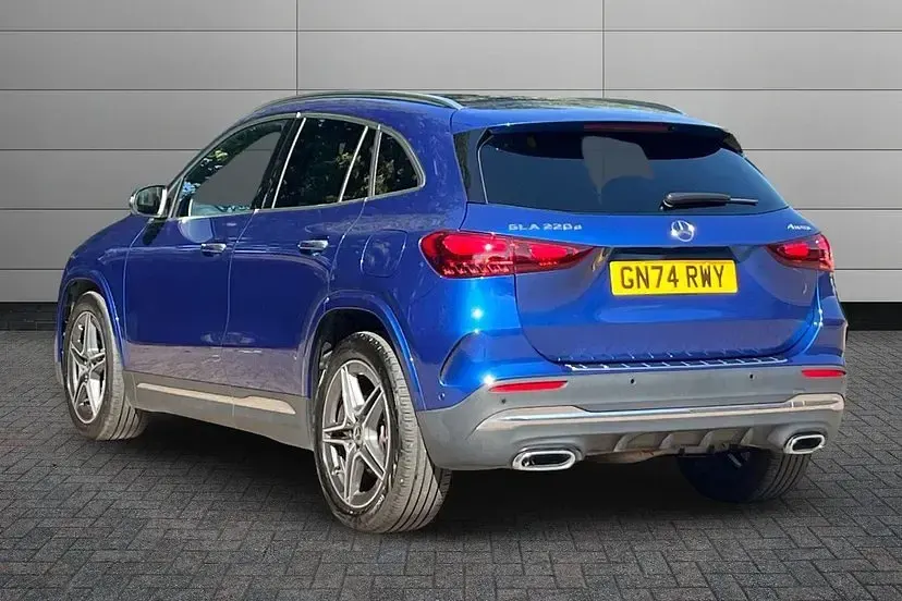 Used Mercedes GLA220 Executive 187 HP (137 kW) 2024 Spectral blue SUV