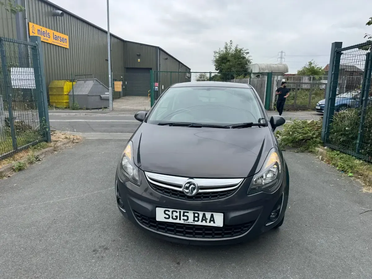 Used Vauxhall Corsa 100 HP (73 kW) 2015 Grey Hatchback