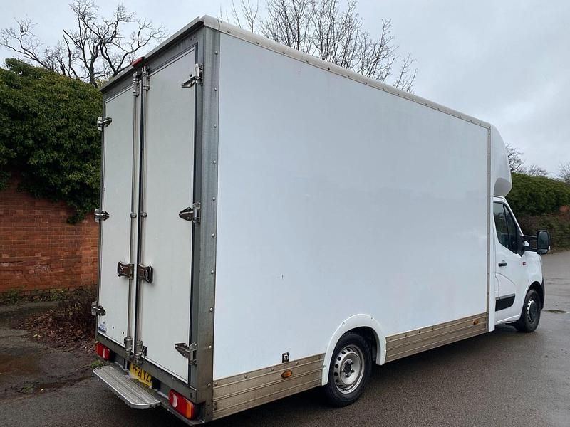 Used Renault Master Komfort 2021 White MPV