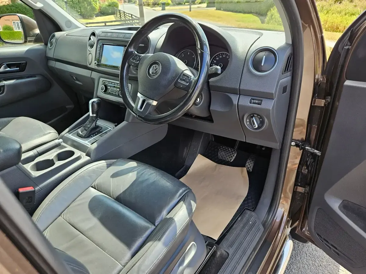 Used VW Amarok Highline 180 HP (132 kW) 2014 Brown Pickup