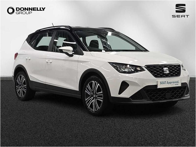 White Used 2022 Seat Arona SE SUV | £11,950 (A bit pricey) - Image 1/4