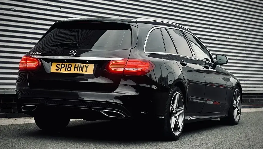 Używany Mercedes C220 AMG line 2018 Czarny Kombi