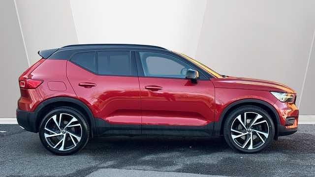 Used Volvo XC40 R-Design 188 HP (138 kW) 2020 SUV