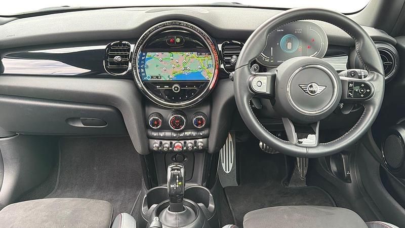 Używany Mini Cooper S Hatch 176 KM (129 kW) 2023 Czarny Hatchback
