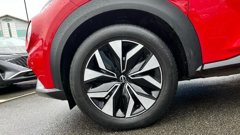 Used Nissan Juke Acenta 114 HP (83 kW) 2022 Red SUV