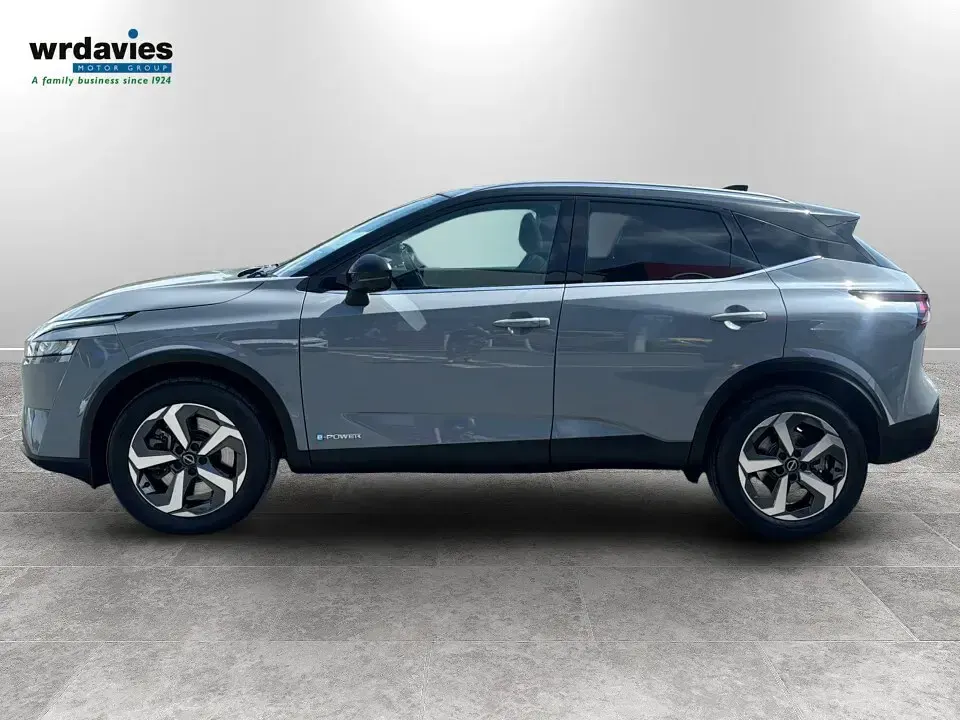 Used Nissan Qashqai N-Connecta 190 HP (139 kW) 2023 Grey SUV