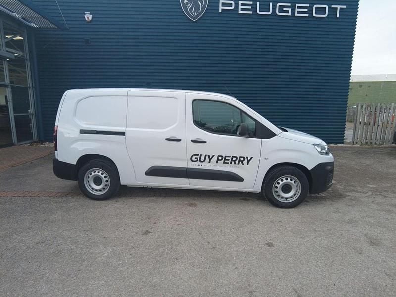 Novo Citroën e-Berlingo 98 kW (134 HP) 2025 Branco Monovolume