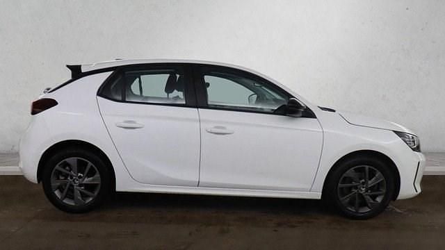 Used Vauxhall Corsa Design Edition 100 HP (73 kW) 2023 White Hatchback