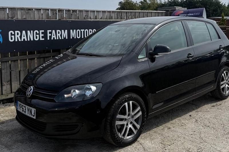 Black Used 2013 VW Golf VII SE Hatchback | £2,395 (Good price) - Image 1/1