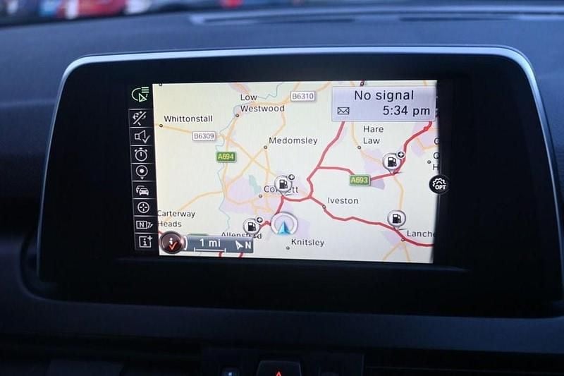 Used BMW 218 Luxury Line 150 HP (110 kW) 2015 White MPV