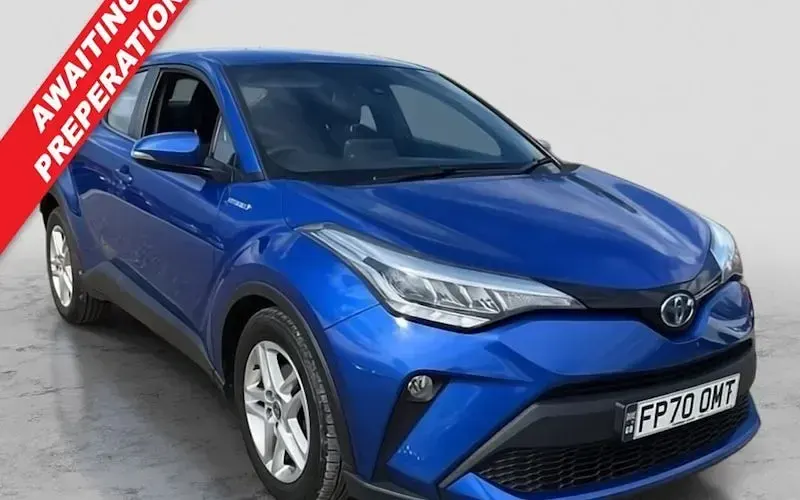 Begagnad Toyota C-HR 122 HK (89 kW) 2023 SUV