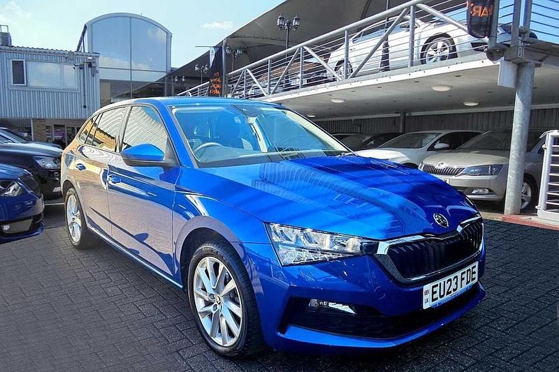 Used Skoda 110 R SE L 81 HP (59 kW) 2023 Race blue metallic Estate