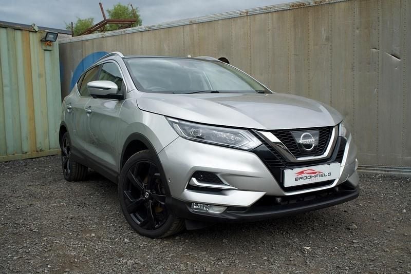 Silver Used 2017 Nissan Qashqai S SUV | £8,995 (Fair price) - Image 1/4