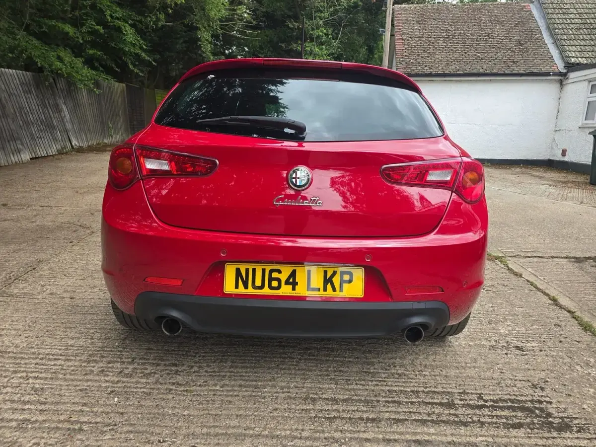 Used Alfa Romeo Giulietta 2014 Red Hatchback