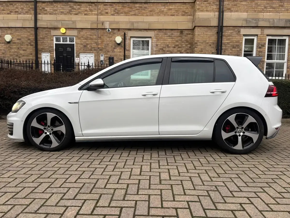 Used VW Golf VII GTI 2014 White Hatchback