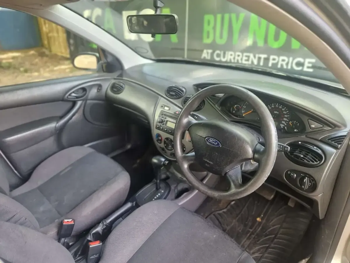 Used Ford Focus 100 HP (73 kW) 2004 Silver Hatchback