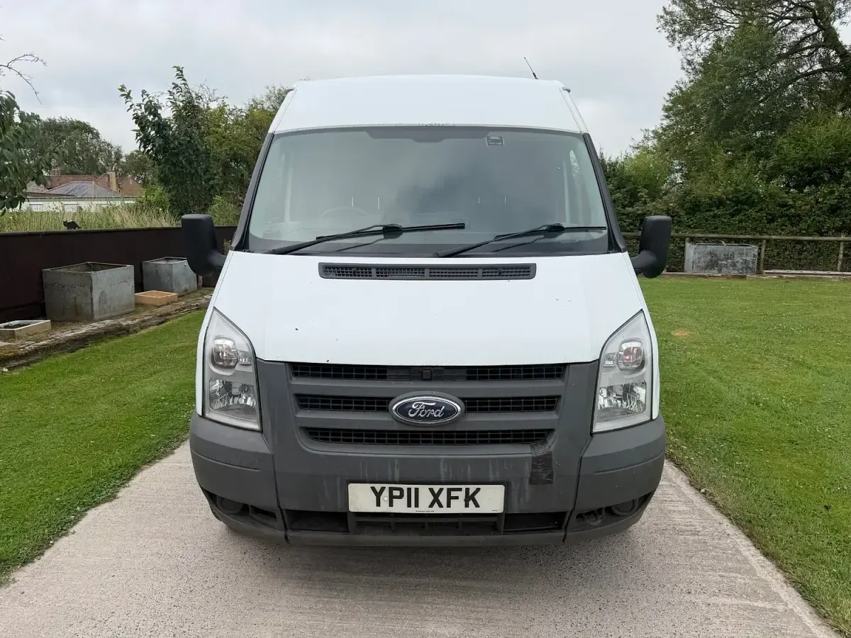 Used Ford Transit 115 HP (84 kW) 2011 White Van