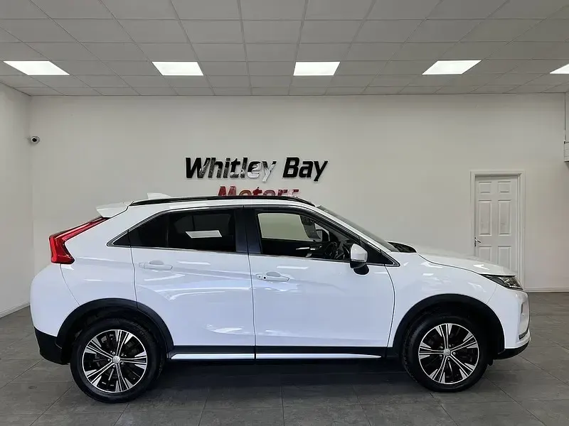 Used Mitsubishi Eclipse 2018 White Hatchback