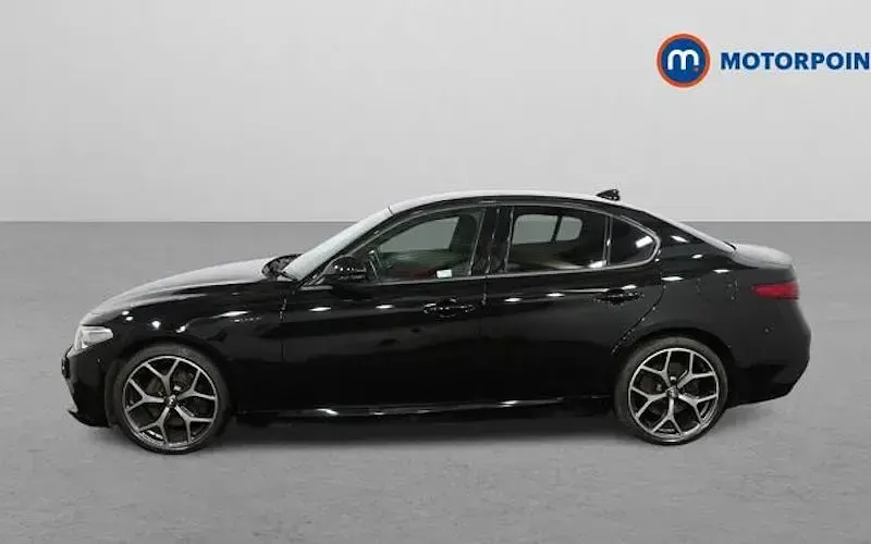 Used Alfa Romeo Giulia Veloce 280 HP (205 kW) 2021 Black Sedan