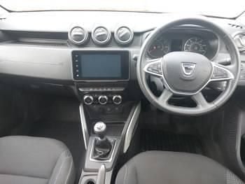 Begagnad Dacia Duster Prestige 100 HK (73 kW) 2022 Orange SUV