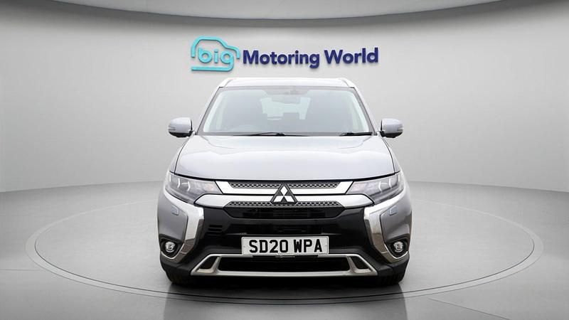 Used Mitsubishi Outlander 150 HP (110 kW) 2020 Grey SUV