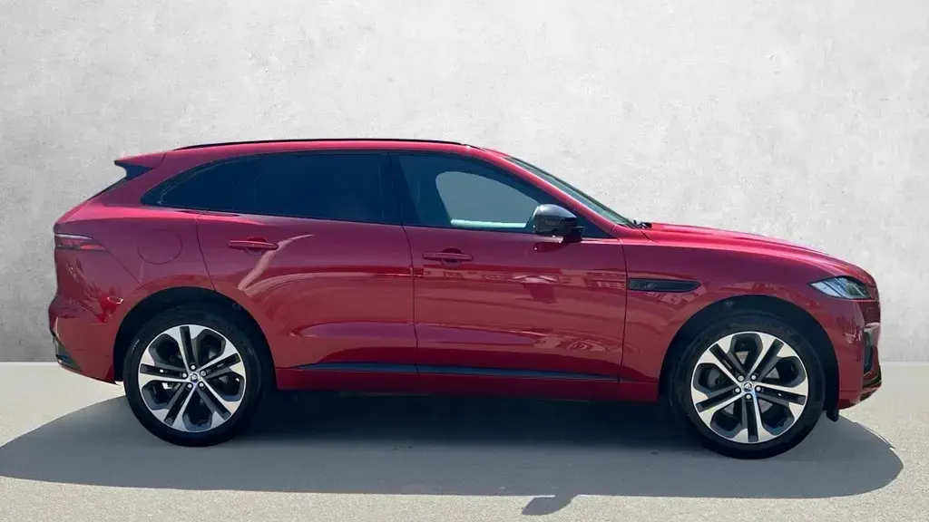 Used Jaguar F-Pace R-Dynamic 204 HP (150 kW) 2025 Red SUV