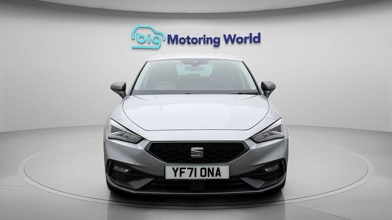 Used Seat Leon FR 131 HP (96 kW) 2022 Silver Hatchback