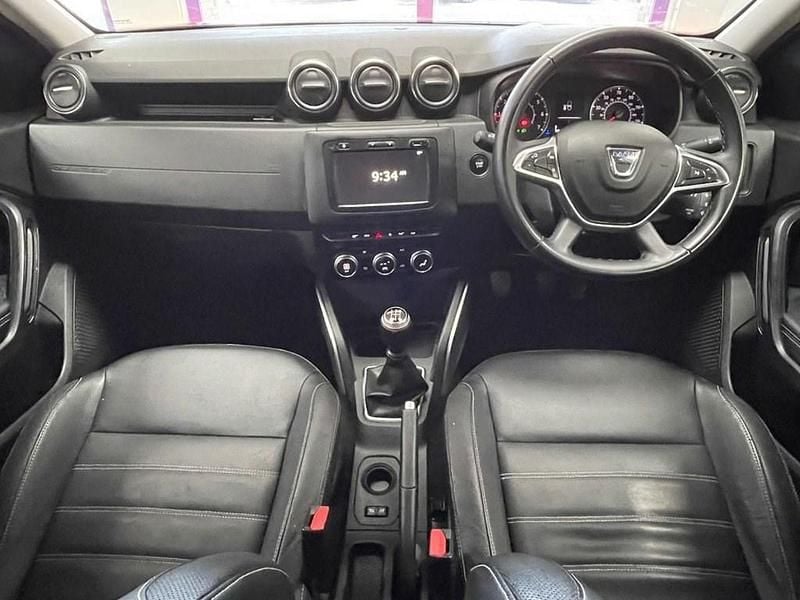 Used Dacia Duster Prestige 115 HP (84 kW) 2018 Orange SUV