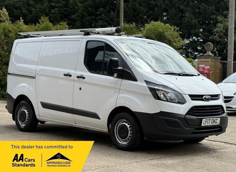 White Used 2017 Ford Transit Custom | £7,390 (Fair price) - Image 1/2