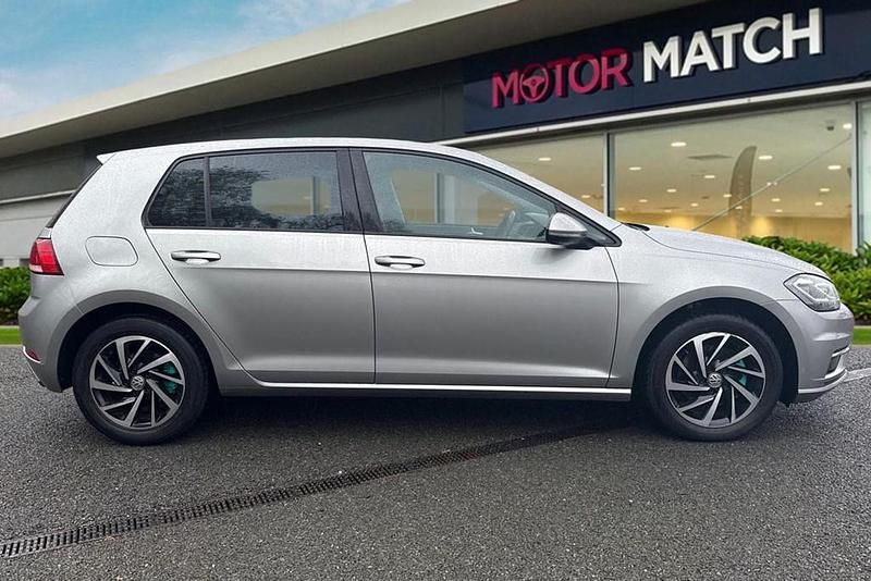 Używany VW Golf VII Edition 2020 Srebrny Hatchback