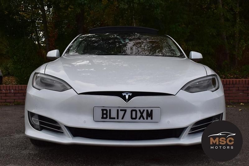 Used Tesla Model S Performance 443 kW (603 HP) 2017 White Hatchback