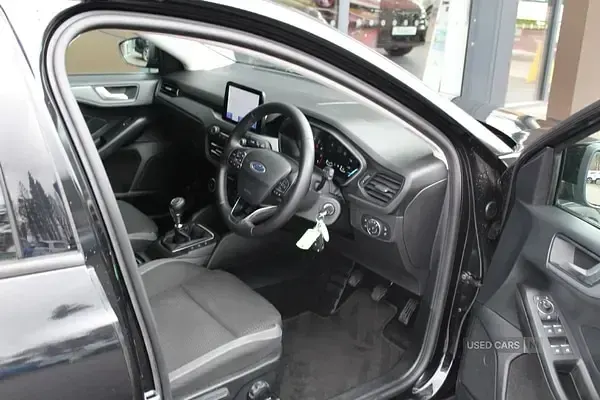 Used Ford Focus Trend 125 HP (91 kW) 2022 Black Hatchback