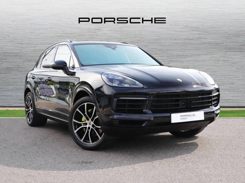 Jet black metallic Used 2021 Porsche Cayenne SUV | £57,890 - Image 1/4