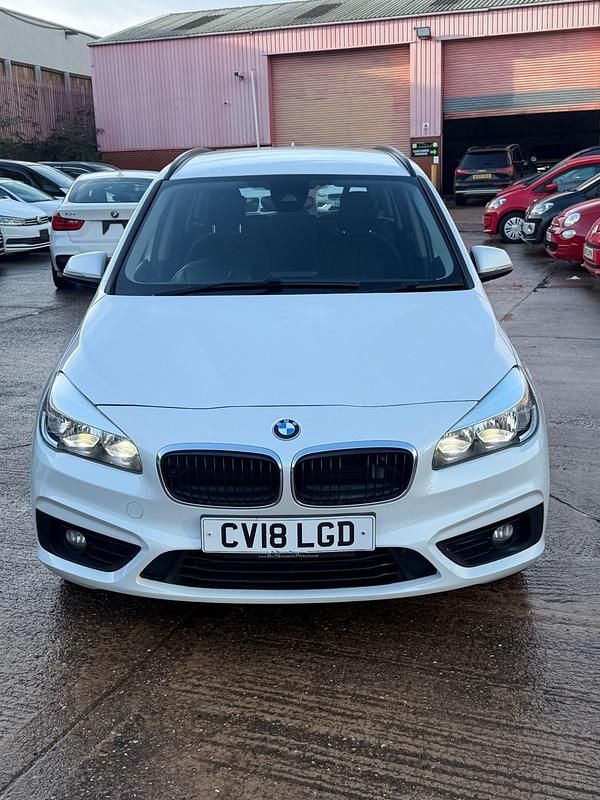 White Used 2018 BMW 218 Estate | £10,850 (Fair price) - Image 1/4