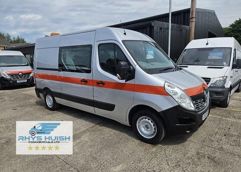 Grey Used 2017 Renault Master Business Van | £6,495 (Fair price) - Image 1/4