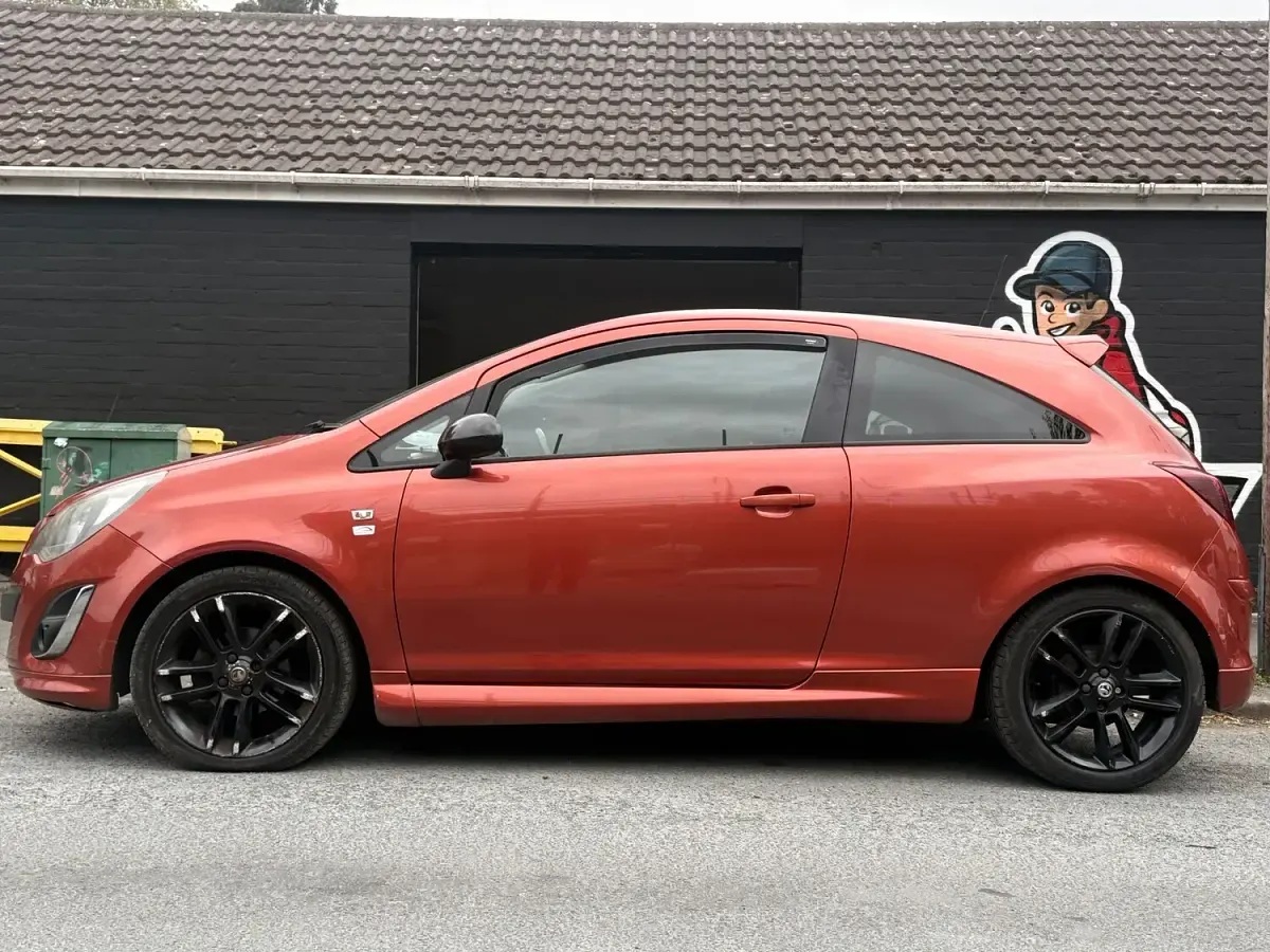 Used Vauxhall Corsa Edition 84 HP (61 kW) 2013 Orange Hatchback