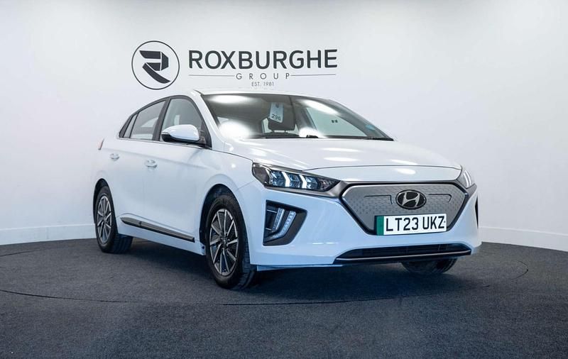 Used Hyundai Ioniq Premium 100 kW (136 HP) 2023 White Hatchback