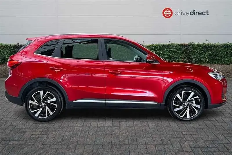 Usado MG ZS Trophy 196 HP (144 kW) 2025 Vermelho SUV