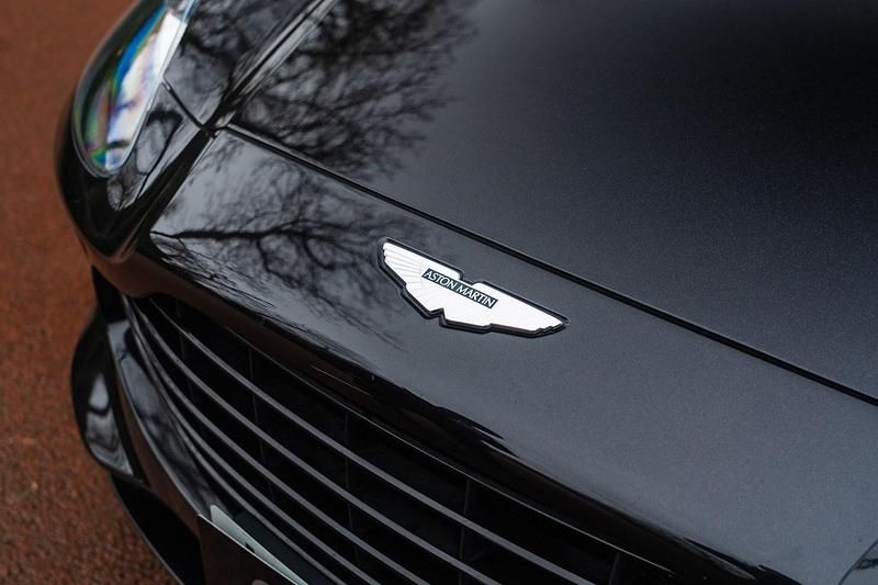 Used Aston Martin DBX 550 HP (404 kW) 2022 Black SUV