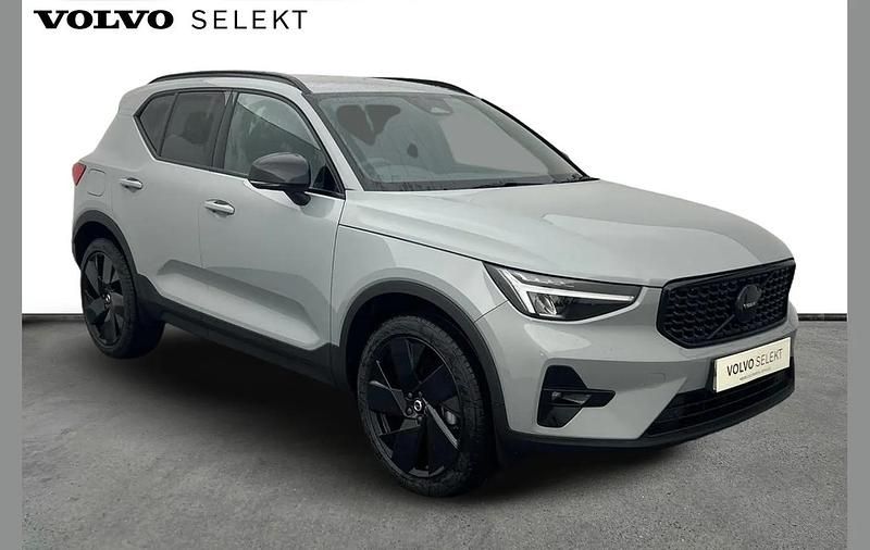 Grey New 2025 Volvo XC40 Plus SUV | £36,500 (Super price) - Image 1/3