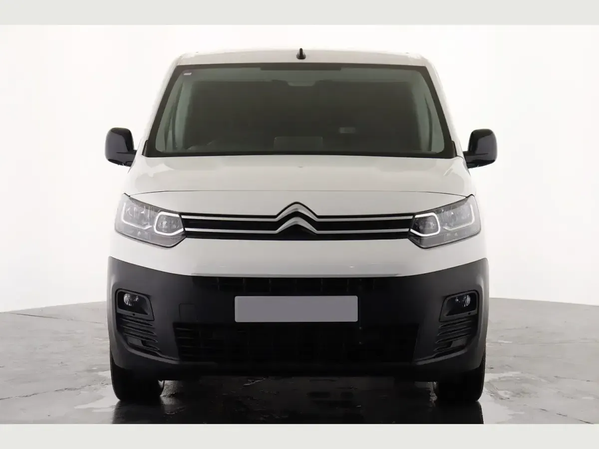 Used Citroën Berlingo 100 HP (73 kW) 2023 White MPV