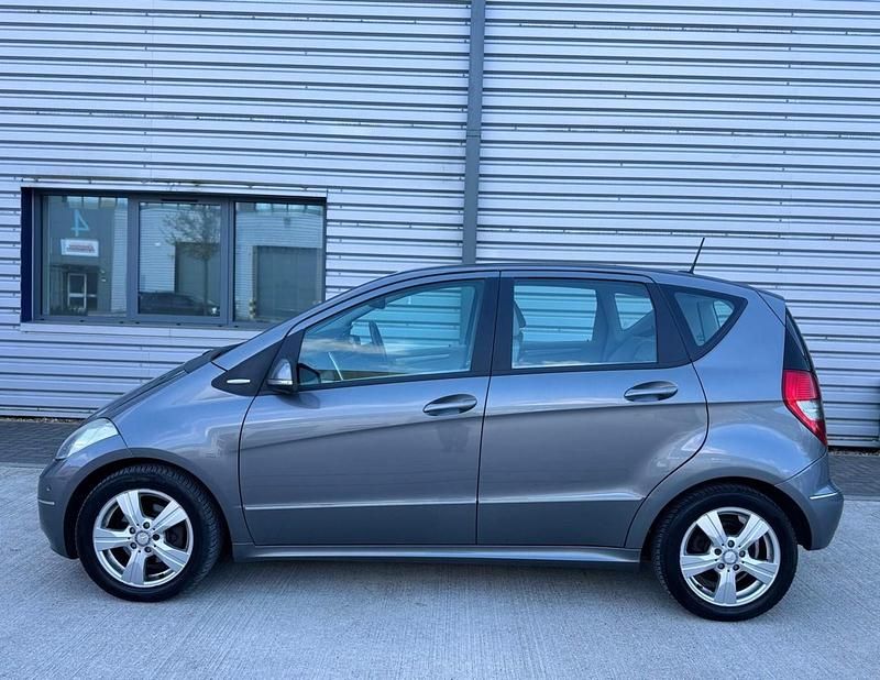 Used Mercedes A180 Avantgarde 2010 Grey Hatchback