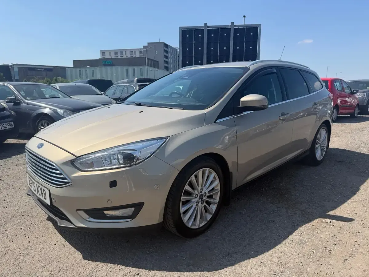 Used Ford Focus Titanium X 120 HP (88 kW) 2015 Silver Estate