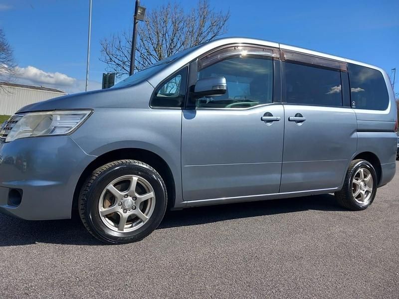 Used Nissan Serena 2010 Grey MPV