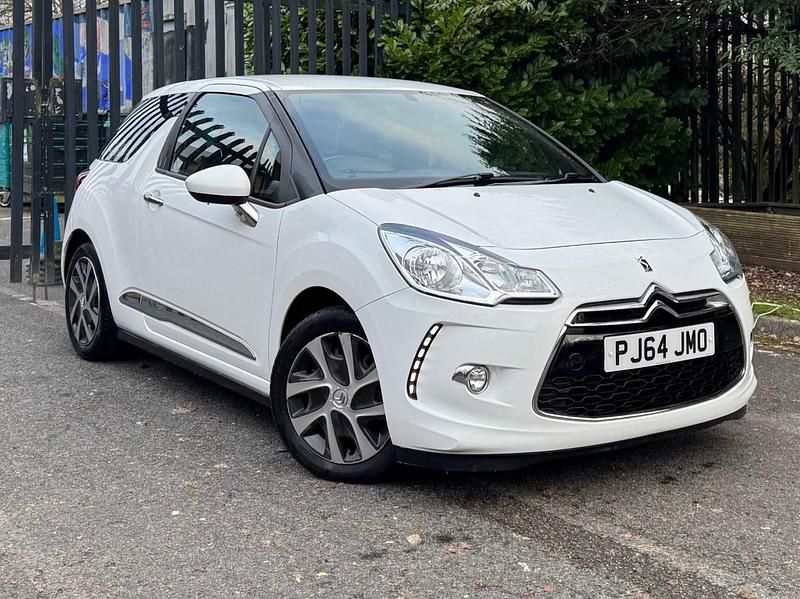 White Used 2014 Citroën DS3 PureTech Hatchback | £2,495 (Fair price) - Image 1/4