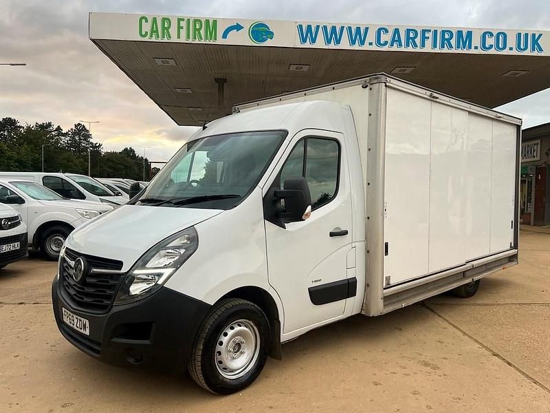 White Used 2019 Vauxhall Movano S Van | £10,450 (Fair price) - Image 1/4